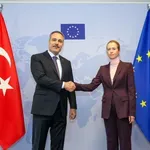 Κάλας προς Φιντάν: Το τουρκολιβυκό μνημόνιο παραβιάζει τα κυριαρχικά δικαιώματα τρίτων κρατών