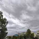 Αλλάζει ο καιρός από την Κυριακή: Έρχονται βροχές, καταιγίδες και πτώση της θερμοκρασίας (Βίντεο)