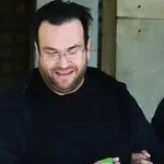 Φίλιππος Καμπούρης: Ποιοι γνωστοί καλλιτέχνες έχουν καταθέσει για την απάτη στον ΕΦΚΑ (Βίντεο)