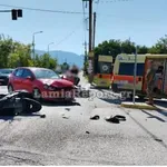 Λαμία: Σοβαρό τροχαίο με αυτοκίνητο και μηχανή σε διασταύρωση – Στο νοσοκομείο με τραύματα οι δύο οδηγοί (Εικόνες)