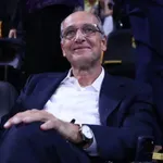 Υπόθεση Λιόλιου: Στην Ευελπίδων οι έξι κατηγορούμενοι για στημένα παιχνίδια μπάσκετ – Βρέθηκαν 102.000 ευρώ στο σπίτι και δεύτερου διαιτητή