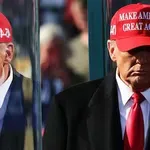 Axios: Οι MAGA ζητούν από τον Τραμπ να επιβάλλει στρατιωτικό νόμο