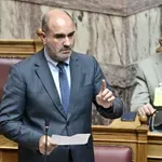 ΥΠΟΙΚ: Αβάσιμες οι επικρίσεις για το νέο πλαίσιο ρύθμισης οφειλών – Απέσυρε το άρθρο 23 για τους πλειστηριασμούς