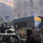 Γαλλία: Διαδηλωτές εισέβαλαν στο Δημαρχείο της Μασσαλίας – Επεισόδια σε Παρίσι και Λιόν – Έκκληση Μακρόν για ηρεμία (Βίντεο)