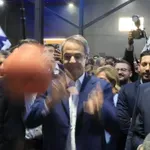 Μητσοτάκης στην επέτειο ΝΔ: Το μπάσκετ και τα 4Χ4 σουτ – «Πάμε για την 4η νίκη»