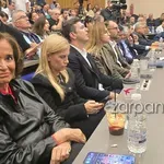 Ένταση με την Μπακογιάννη στα Χανιά: – «Κλείσε το στόμα σου, πουλάκι μου» – «Σε ποιον μιλάτε έτσι;»