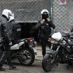 Περιστέρι: Οι κάμερες «έδειξαν» την 40χρονη για την απόπειρα δηλητηρίασης του πρώην συζύγου της – Το αντικλείδι, η ατροπίνη και οι τρεις συλλήψεις