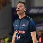 Basketgate: Σήμερα απολογείται ο διαιτητής Παπαπέτρου με τα 820.000 ευρώ – «Πρέπει οπωσδήποτε να χάσει» ήταν η «παραγγελιά» (Βίντεο)