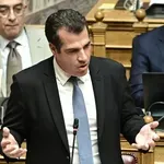 Κόντρα στη Βουλή για τη νέα δομή μεταναστών στο Ηράκλειο – «Επιταχύνουμε τις διαδικασίες» λέει ο Πλεύρης