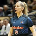 Βάσω Τσαρούχα: «Είμαι ακέραιη» – Η εξόφληση που «δεν γνώριζε» και τα 17.730 ευρώ του Costa Navarino (Βίντεο)