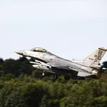 Μπαράζ τουρκικών παραβιάσεων στο Αιγαίο – Οπλισμένα F-16 και μία εμπλοκή