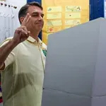 Προεδρικές εκλογές στη Βραζιλία: Σε θέση ισχύος ενόψει του β’ γύρου ο Φλάβιου Μπολσονάρου