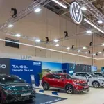 «Πόλεμος» στη Volkswagen: Σχέδιο για πάγωμα μισθών έως το 2030 πυροδοτεί θύελλα αντιδράσεων