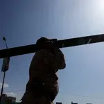 Επίθεση των Χούθι στο Άντεν: Στόχευσαν αεροδρόμιο και κυβερνητικές υποδομές