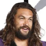 Džejson Momoa s porodicom napustio imanje zbog razorne oluje na Havajima