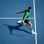 Đoković šokantno u polufinalu Australijan opena, Museti mu predao meč posle vođstva od 2:0 u setovima