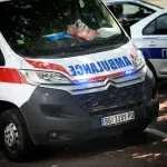 Troje povređeno u saobraćajnoj nesreći na ulazu u Umku