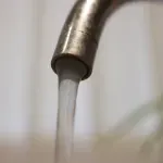 Odbornici „Ujedinjenih za Negotin“ podneli krivičnu prijavu zbog zagađenja vode u Prahovu: "Obaveštenje se prvo pojavilo na Fejsbuku, građani i deca imaju zdravstvene tegobe"