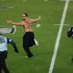 Ovo niste imali prilike da vidite u prenosu, najluđu scenu sa Superboula hitno sklonili sa televizijskih ekrana VIDEO