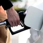 Direktor benzinske stanice: Ako se bude pratio trend rasta cena nafte - biće preskupo, očekujemo mere države VIDEO