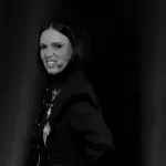 Sestra Ane Ivanović privukla pažnju neobičnim nastupom na PZE: Na sceni je promenila stajling FOTO