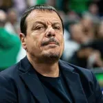 Atamanov skandal i sraman potez: Napao srpskog sudiju u šokantnom porazu Panatinaikosa VIDEO