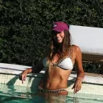 FOTO Bila je najlepša teniserka sveta, udala se za asa Reala i uhvatila ga u krevetu sa najboljom drugaricom: Sada oduševila figurom u petoj deceniji