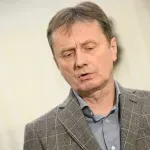 SAZNAJEMO Funkcioner SNS-a Predrag Milošević uhapšen sa pola miliona tableta bensedina: Darko Glišić ga predstavljao kao pojačanje, sad završio iza rešetaka