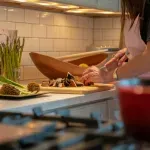 "Ja sam doktorka medicine sa Harvarda specijalizovana za zdravlje creva: Evo 3 večere koje spremam za četvoročlanu porodicu za 20 evra"