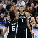 Vembanjama radio stvari koje su viđene tek treći put u istoriji NBA lige: Izludeo Gobera, provozao ga na ringišpilu, a podsmevali mu se igrači na terenu VIDEO