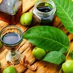 Recept za domaću orahovaču sa medom koju ćete voleti i kao piće i kao lek