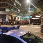 Grupa građana upala u zgradu RTS: Policija uhapsila najmanje 10 osoba