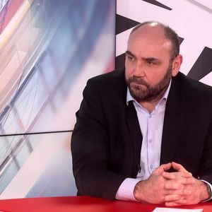 Panović: U Kraljevini za izbore delili opanke, Vučić deli „er maks“ od 200 evra