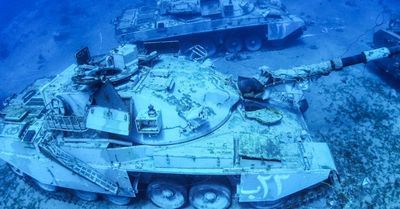 Umesto podmornica, u dubinama Crvenog mora helikopteri i protivavionski topovi