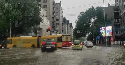 VIDEO Potop posle kiše u Beogradu, u pojedinim delovima padao i grad