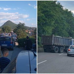 Prve fofografije blokada na Kosovu, teški kamioni preprečili put FOTO