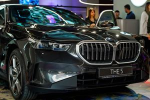 Potpuno novi BMW Serije 5 premijerno predstavljen u Beogradu, prvi put u istoriji tu je i jedna posebna verzija