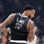 Karlik Džons se oglasio emotivnom porukom pred derbi: „Nedostaje mi…“