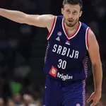 Užasna vest, Aleksa Avramović polomio rebro