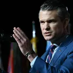 „On je počinio ratne zločine“ Optužbe za ilegalne napade i „Signalgejt“ bi mogle da budu kraj za šefa Pentagona