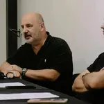 Kokan Mladenović režira komad „Zašto magarci stoje na promaji?“ u Novosadskom pozorištu