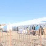 Na buvljaku u Negotinu niče Ćacilend: „Postavljeni šatori, sutra očekujemo dolazak kandidata za predsednika Opštine na listi SNS – Aleksandra Vučića“