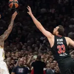 Moćna Zvezda srušila Olimpijakos u crveno-belom spektaklu: Preokret i pobeda za pamćenje u Areni VIDEO