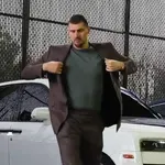 VIDEO Jokić pokazao Amerikancima kakvu zver vozi: Košta više od 330.000 dolara, a iznutra izgleda kao diskoteka