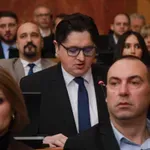 BLOG UŽIVO Uglješa Mrdić u Skupštini obrazložio sve svoje predloge o izmenama zakona: Opozicija ismejala i njega i Nikolu Selakovića