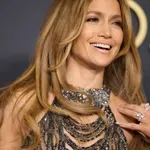 Dženifer Lopez je glavna tema nakon dodele Zlatnog globusa: Promenila je dva stajlinga i ne zna se koji je bolji FOTO