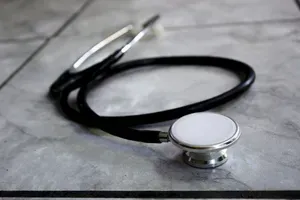 Ministrstvo po smrti pacientke odredilo sistemski nadzor v Medicorju