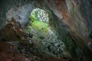 Sežana: Poljaka v jami našla truplo