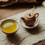 V čaju iz konoplje odkrili vršičke in ga umaknili iz prodaje