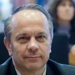 Grimsa naj bi izključili iz politične skupine, vzrok delovna etika
